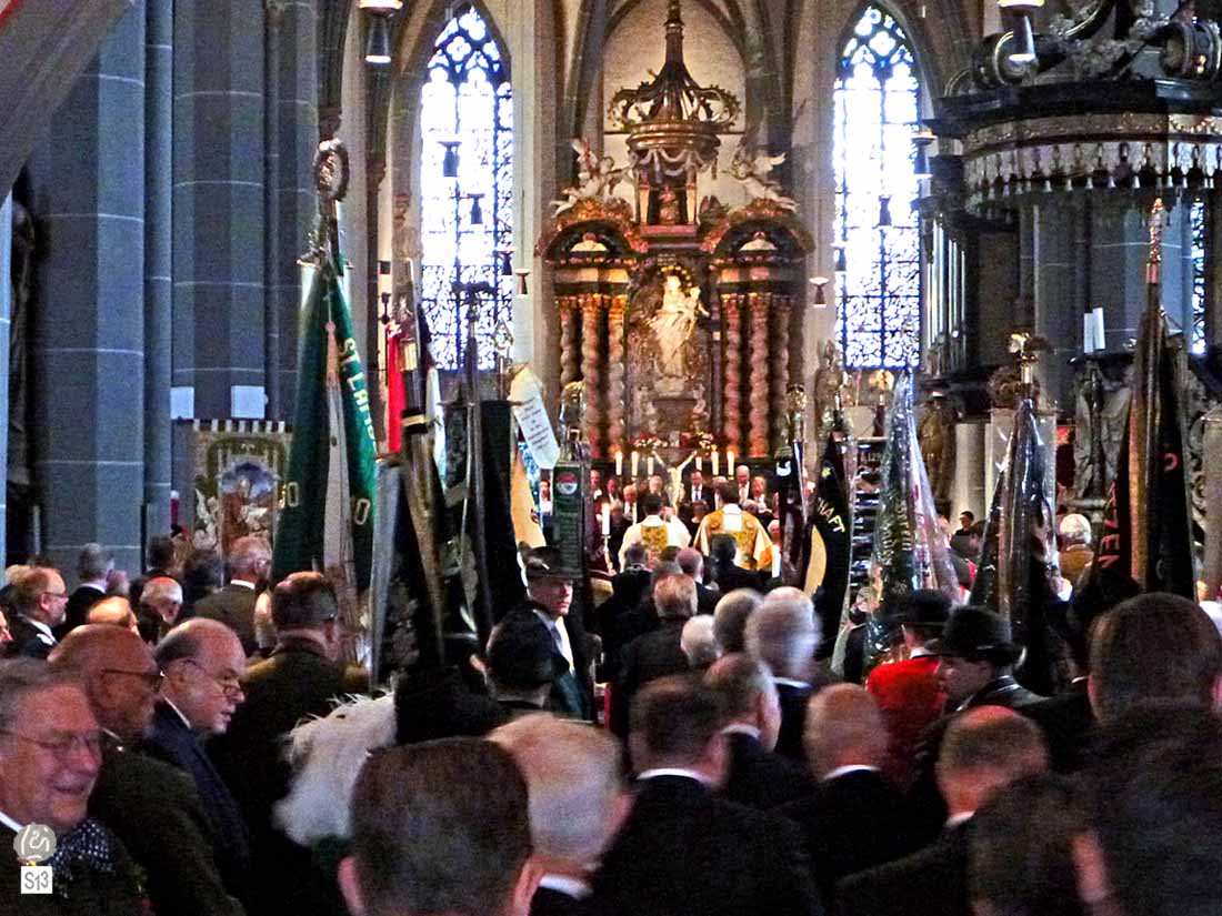 Die größte Kirche am Rhein, hl Apollinaris, Raymund Hinkel